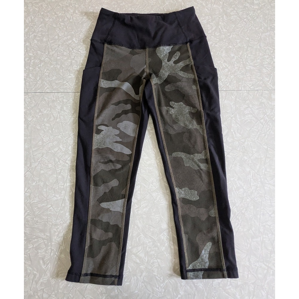 The North Face Womens M Camo Print High Waisted Crop Capri Leggings Black Green